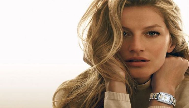 سلمى حايك واحدة من أهم المتبرعين من المشاهير لضحايا الكوارث الطبيعية