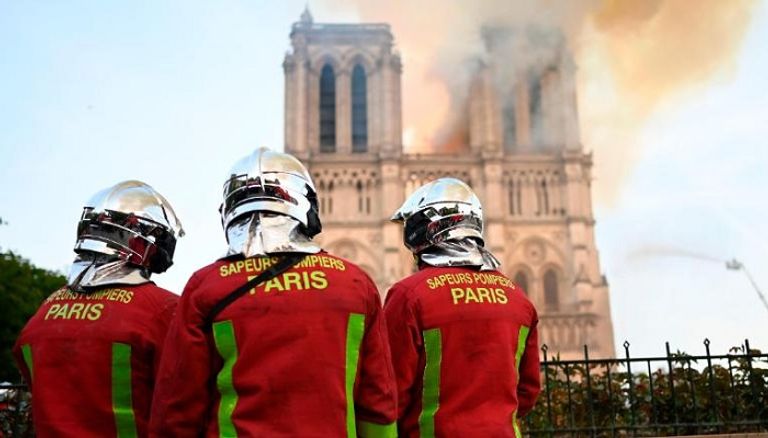 حريق كاتدرائية "نوتردام" الفرنسية