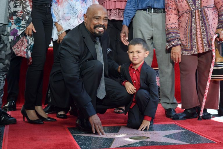 فرقة "سايبرس هيل" تدشن نجمتها على رصيف الفن في هوليوود