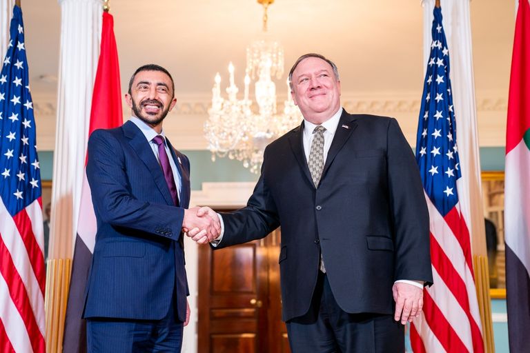 الشيخ عبدالله بن زايد ووزير الخارجية الأمريكي خلال لقاء اليوم بواشنطن الشيخ عبدالله بن زايد ووزير الخارجية الأمريكي خلال لقاء اليوم بواشنطن