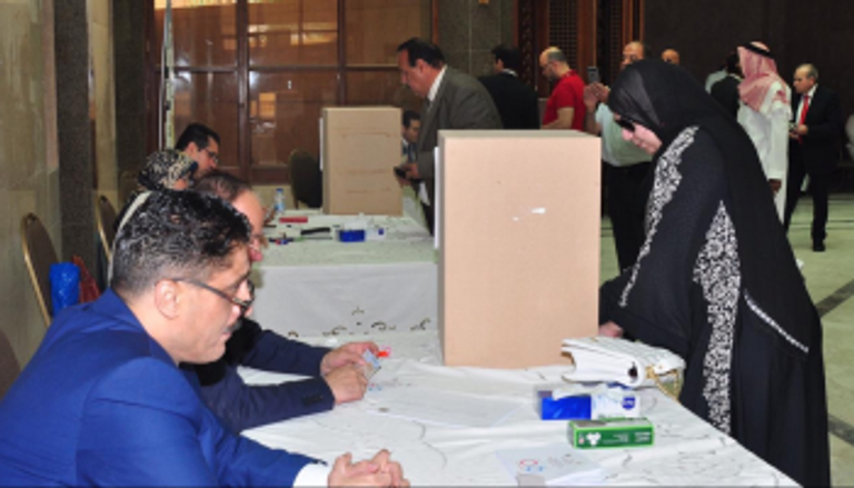 تصويت المصريين في الخارج على التعديلات الدستورية جانب من استفتاء المصريين بالخارج