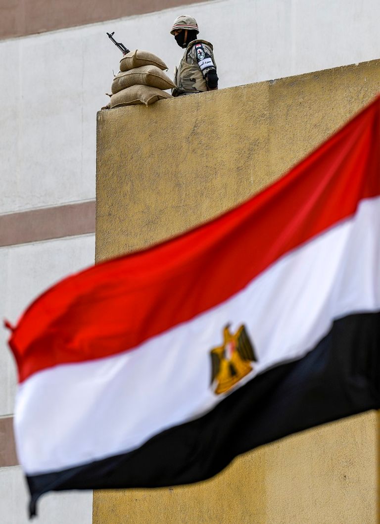 الناخبون يدلون بأصواتهم في اليوم الأول للاستفتاء