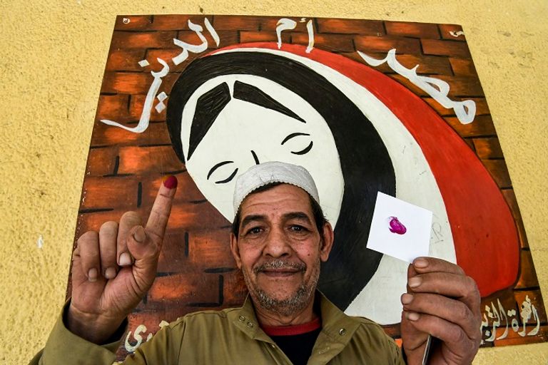 بدء تصويت المصريين على التعديلات الدستورية بدء تصويت المصريين على التعديلات الدستورية