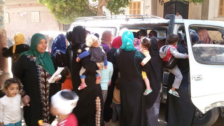 مشاركة كبيرة بصعيد مصر في الاستفتاء رغم الظروف الصعبة