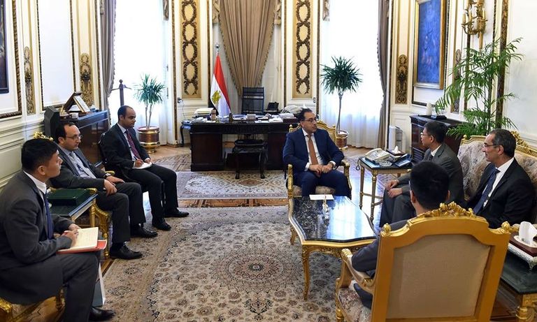 لقاء رئيس الوزراء المصري مع مسؤولي شركة هواوي الصينية
