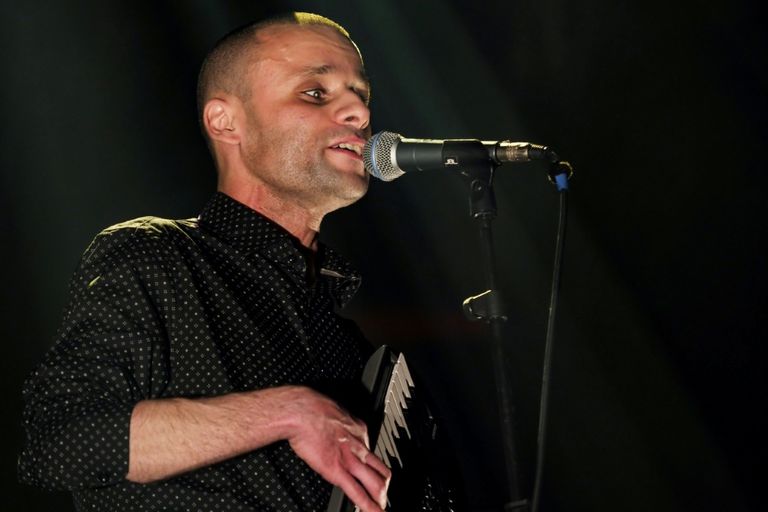 مغني الراي الجزائري محمد لاموري 