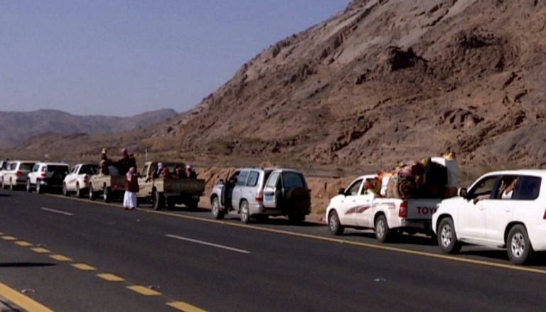 سكان آل أبوجبارة بصعدة اليمنية أثناء عودتهم إلى منازلهم