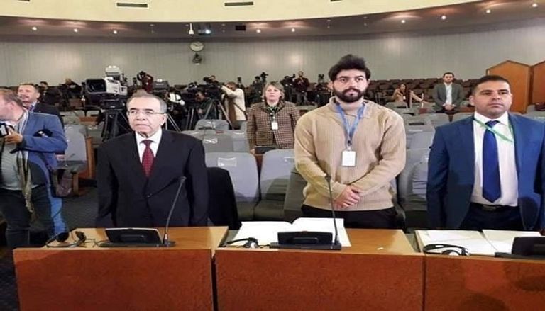 المجتمعون أكدوا ضرورة مواصلة الحراك الشعبي