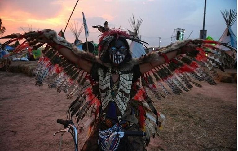 المشاركون في مهرجان يطالبون بالموافقة على زراعته في المنازل