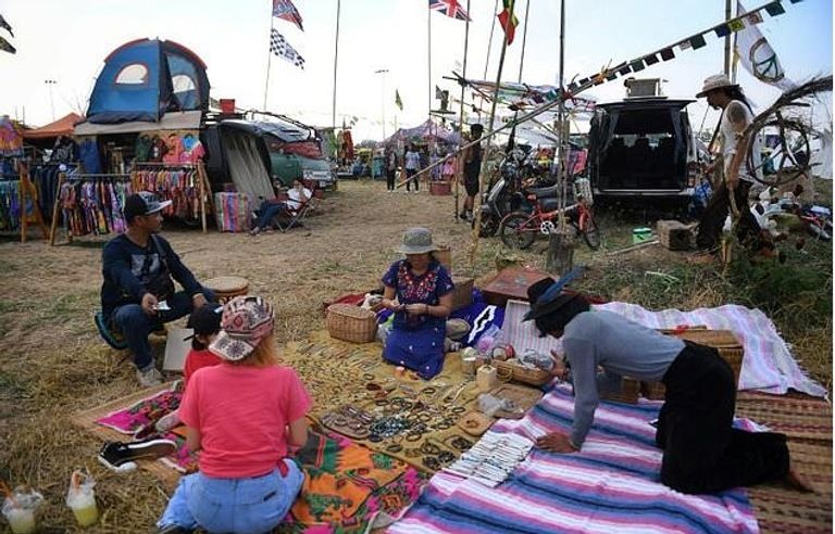 المشاركون في مهرجان يطالبون بالموافقة على زراعته في المنازل