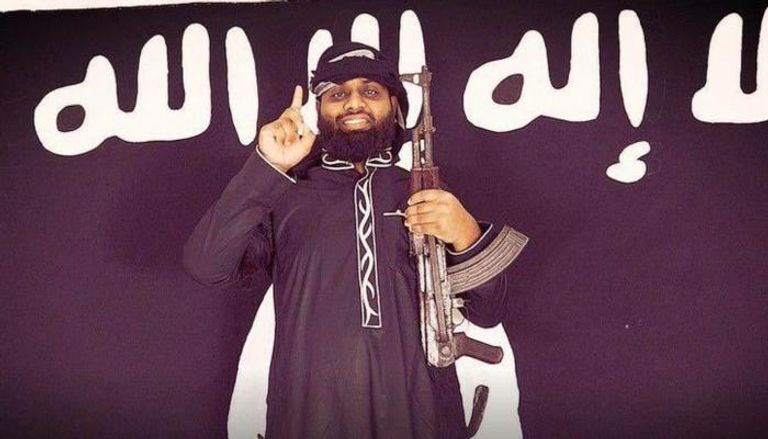 مولوي زهران هاشم داعية موال لتنظيم داعش