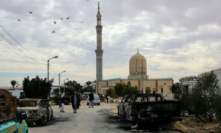 قوات سريلانكية تفرض طوقا أمنيا حول أحد مواقع التفجيرات