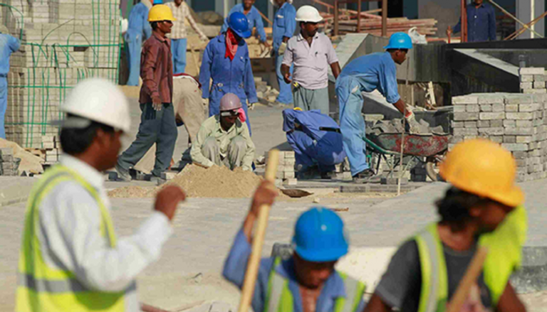 قطر.. أزمة عمالة قديمة قد تنفجر مجددا