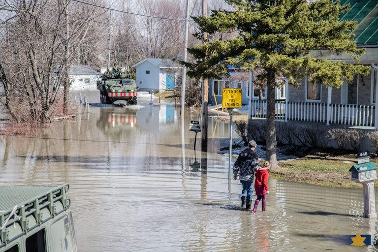 الفيضانات تجتاح منطقة "كيبيك" الكندية.