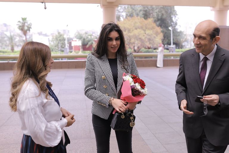 ياسمين صبري بعد تنصيبها سفيرةً للمرأة الأفريقية.