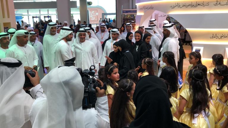 انطلاق معرض أبوظبي للكتاب