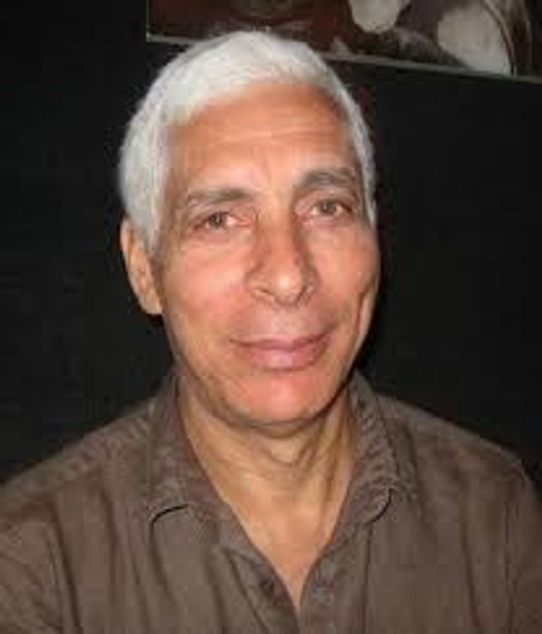 شعار الشارقة عاصمة عالمية للكتاب