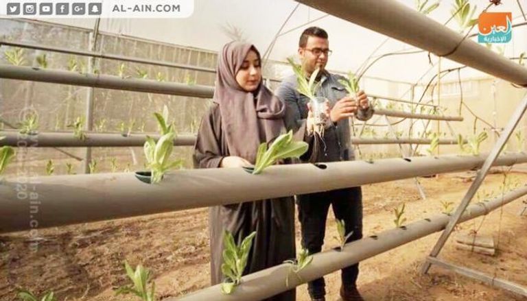 المهندسان الزراعيان عازم وصفية أبو دقة في قطاع غزة