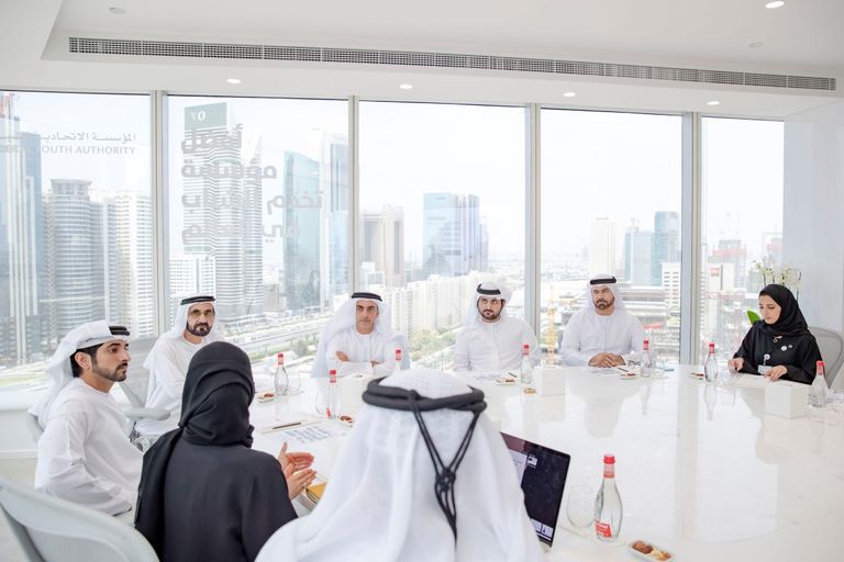 محمد بن راشد يعتمد مبادرات المؤسسة الاتحادية للشباب