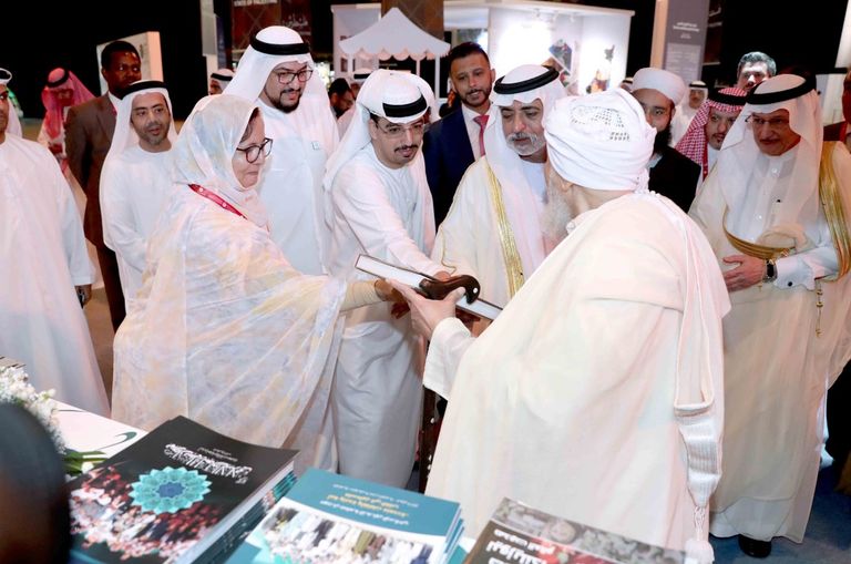 افتتاح مهرجان منظمة التعاون الإسلامي في أبوظبي