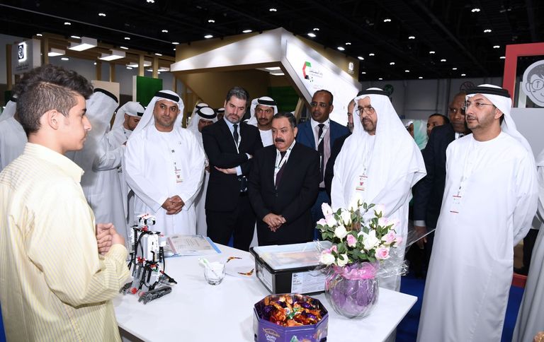 جانب من فعاليات معرض 