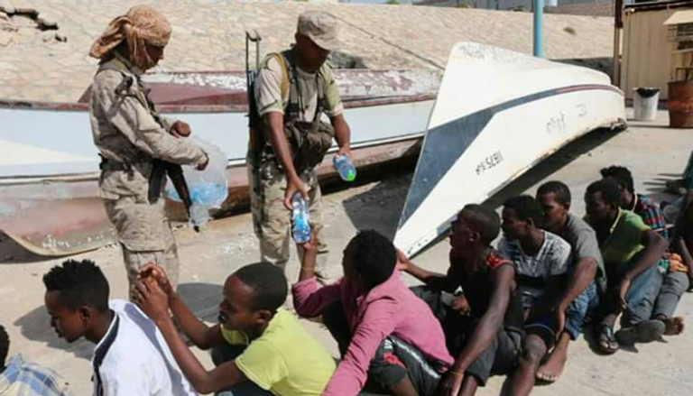 مهاجرين من القرن الأفريقي على السواحل اليمنية