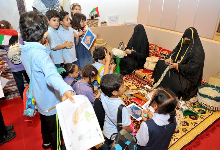 نادي تراث الإمارات في معرض أبوظبي للكتاب