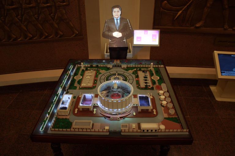 واجهة بانوراما أكتوبر الأسطوانية