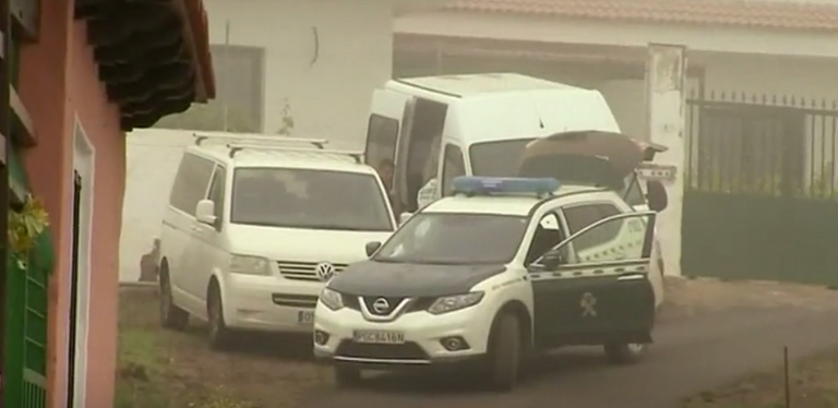 العثور على جثتي أم وطفلها داخل كهف في إسبانيا