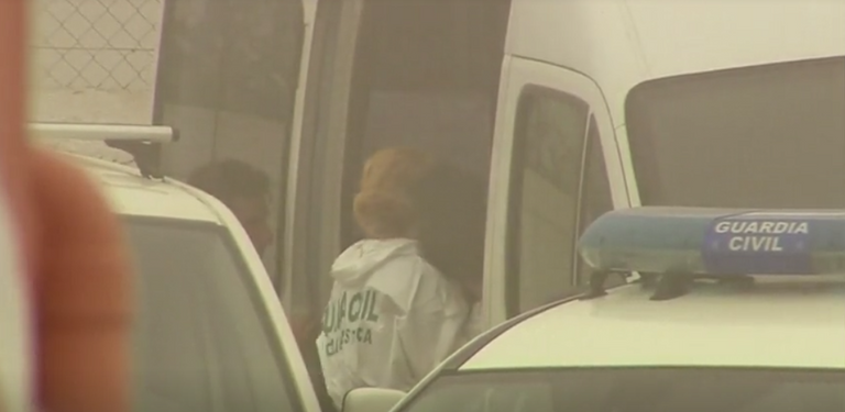 العثور على جثتي أم وطفلها داخل كهف في إسبانيا