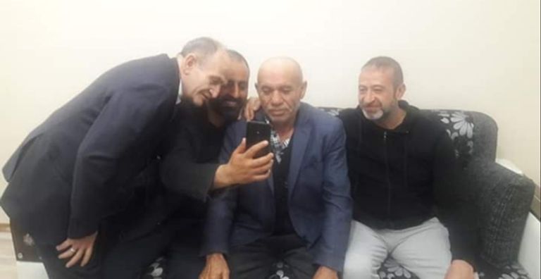 تقبيل أعضاء "العدالة والتنمية" يد المتهم