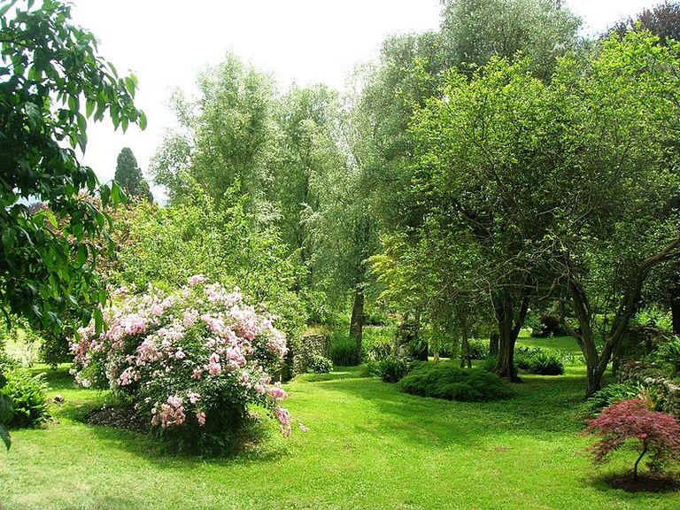 حديقة نينفا الإيطالية