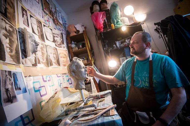 النحات السلوفاكي رومان باجزيك