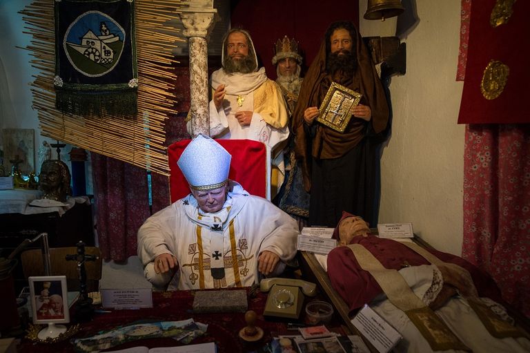 النحات السلوفاكي رومان باجزيك