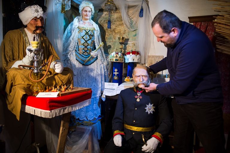 النحات السلوفاكي رومان باجزيك