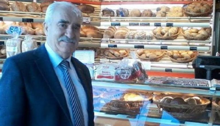 نجدت دورموش رئيس غرفة الخبازين بولاية إزمير التركية