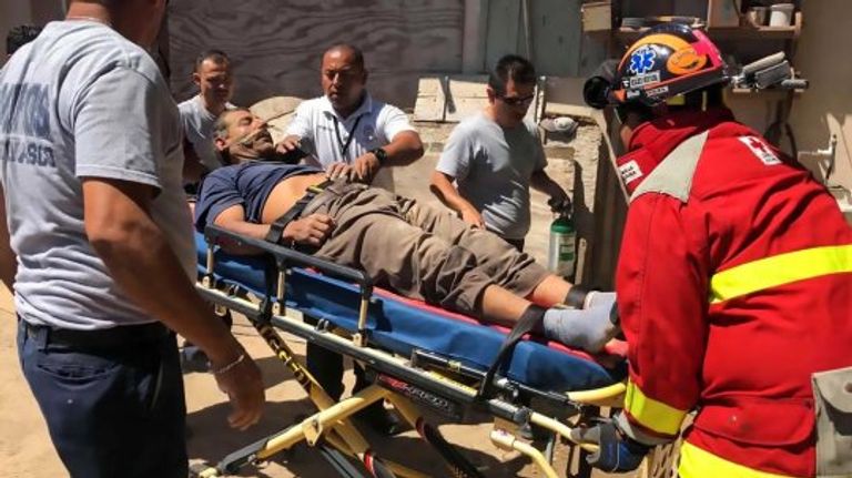 مكسيكي يعلق داخل نفق حفره ليتجسس على حبيبته السابقة