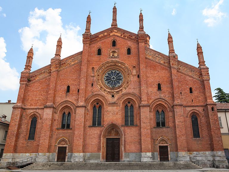 مدينة بافيا الإيطالية