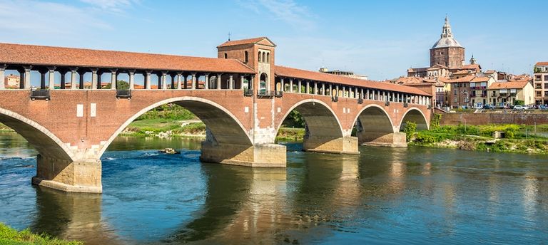 مدينة بافيا الإيطالية