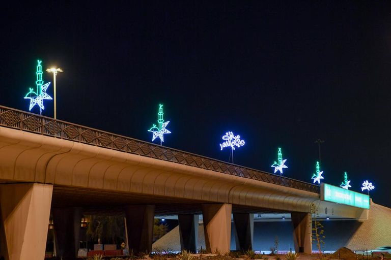 بهاء الأنوار يعمّ أبوظبي.