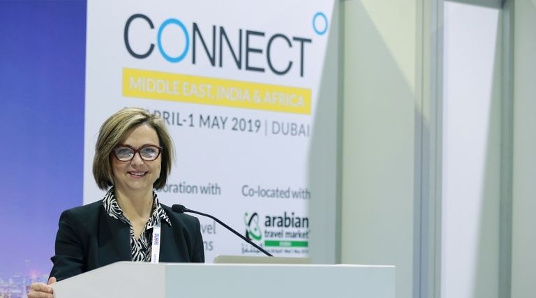 طيران الإمارات 