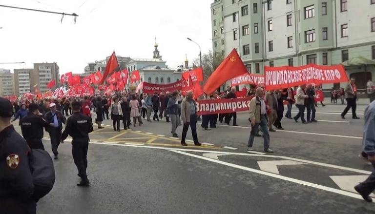 مسيرات بموسكو احتفالا بعيد العمال