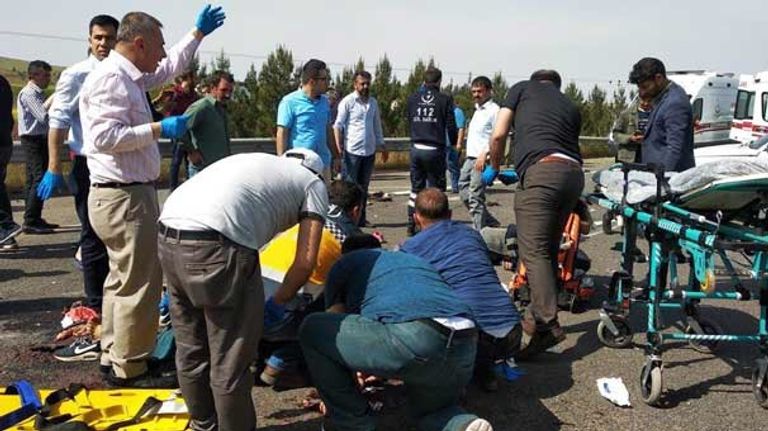 الحافلة انقلبت بعد فقد السائق السيطرة على عجلة القيادة