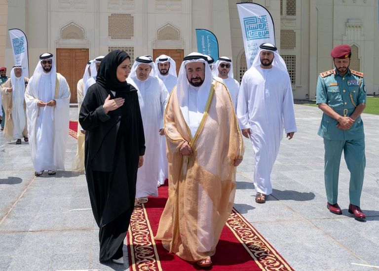 الشيخ الدكتور سلطان بن محمد القاسمي ورئيس مؤسسة "عامل".