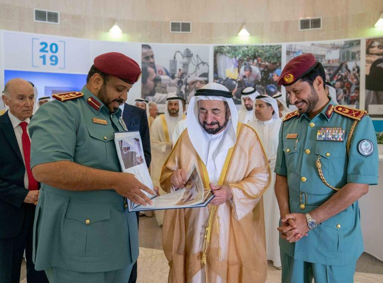 الشيخ الدكتور سلطان بن محمد القاسمي ورئيس مؤسسة "عامل".