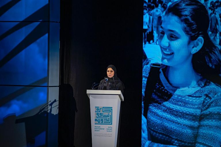 الشيخ الدكتور سلطان بن محمد القاسمي ورئيس مؤسسة "عامل".