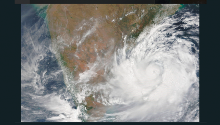 الإعصار فاني يقترب من السواحل الشرقية للهند بسرعة 250 كلم/س