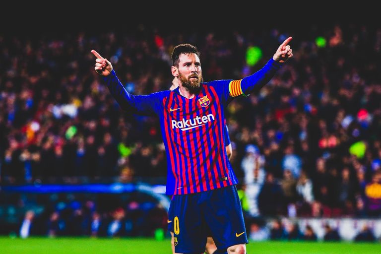 ليونيل ميسي نجم برشلونة نيكو كوفاتش مدرب بايرن ميونيخ