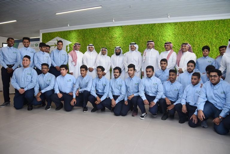 الأمير سلطان بن سلمان بن عبدالعزيز  يفتتح أول أكاديمية طيران عالمية بالسعودية افتتاح أول أكاديمية طيران عالمية في السعودية