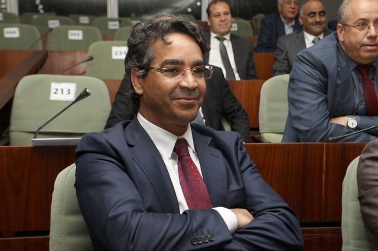 محمد جميعي الأمين العام الجديد للحزب الحاكم بالجزائر تراجع زخم الحراك بالجزائر